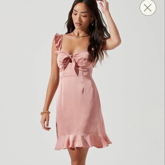 Astr Dresses & Skirts - New with tags ASTR the Label Marla Ruffle Mini dress